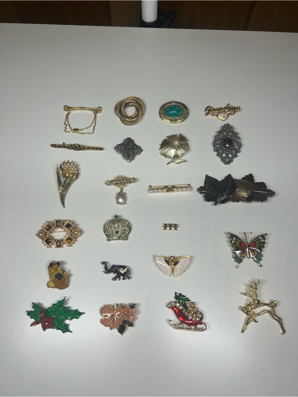 Vintage Mixed Costume Brooch Lot - Gold, Black, Green, Red, Pink